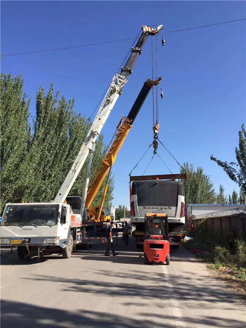 乐至县港口集装箱搬运案例